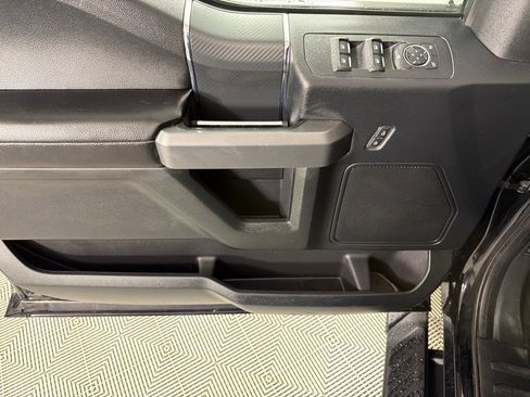 Used 2018 Ford F150 XLT w/ Equipment Group 302A Luxury image 11