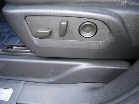 Used 2023 Chevrolet Tahoe LT image 19