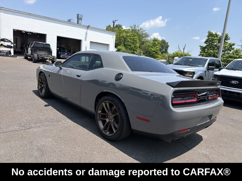 Used 2023 Dodge Challenger SRT Hellcat w/ Driver Convenience Group RWD image 3