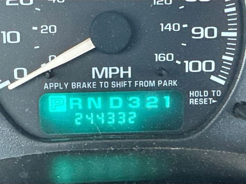 Used 2002 Chevrolet Silverado 1500 LT image 14