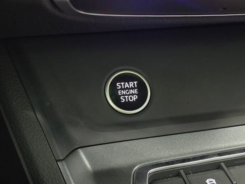 Used 2025 Audi Q3 2.0T Premium w/ Convenience Package image 46