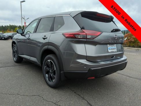 New 2026 Nissan Rogue SV image 3