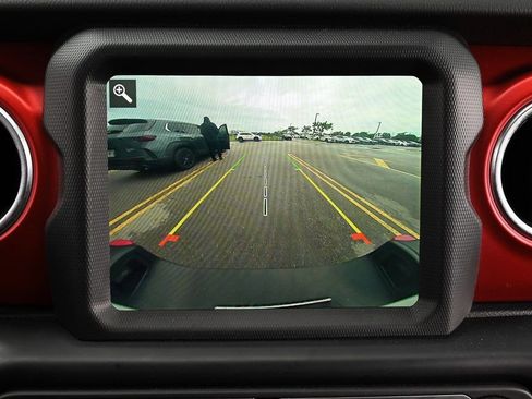 Used 2022 Jeep Gladiator Rubicon w/ Trailer Tow Package image 26