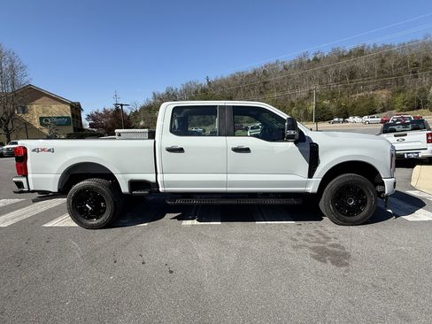 Used 2025 Ford F250 XL w/ STX Appearance Package image 4