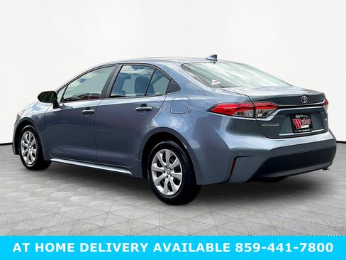 Used 2024 Toyota Corolla LE FWD image 4