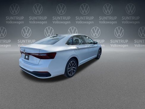 New 2025 Volkswagen Jetta SE image 21