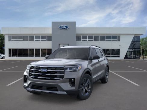 New 2026 Ford Explorer Active w/ Active Comfort Package image 2