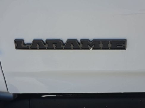 New 2026 RAM 1500 Laramie AWD/4WD image 15
