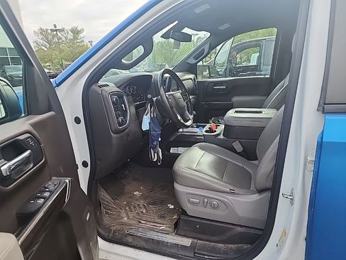 Used 2022 Chevrolet Silverado 1500 LT Trail Boss w/ Convenience Package II image 12