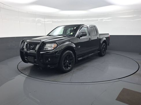 Used 2019 Nissan Frontier SV w/ Value Truck Package AWD/4WD image 7