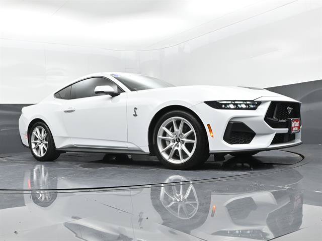 Used 2025 Ford Mustang GT Premium RWD image 26