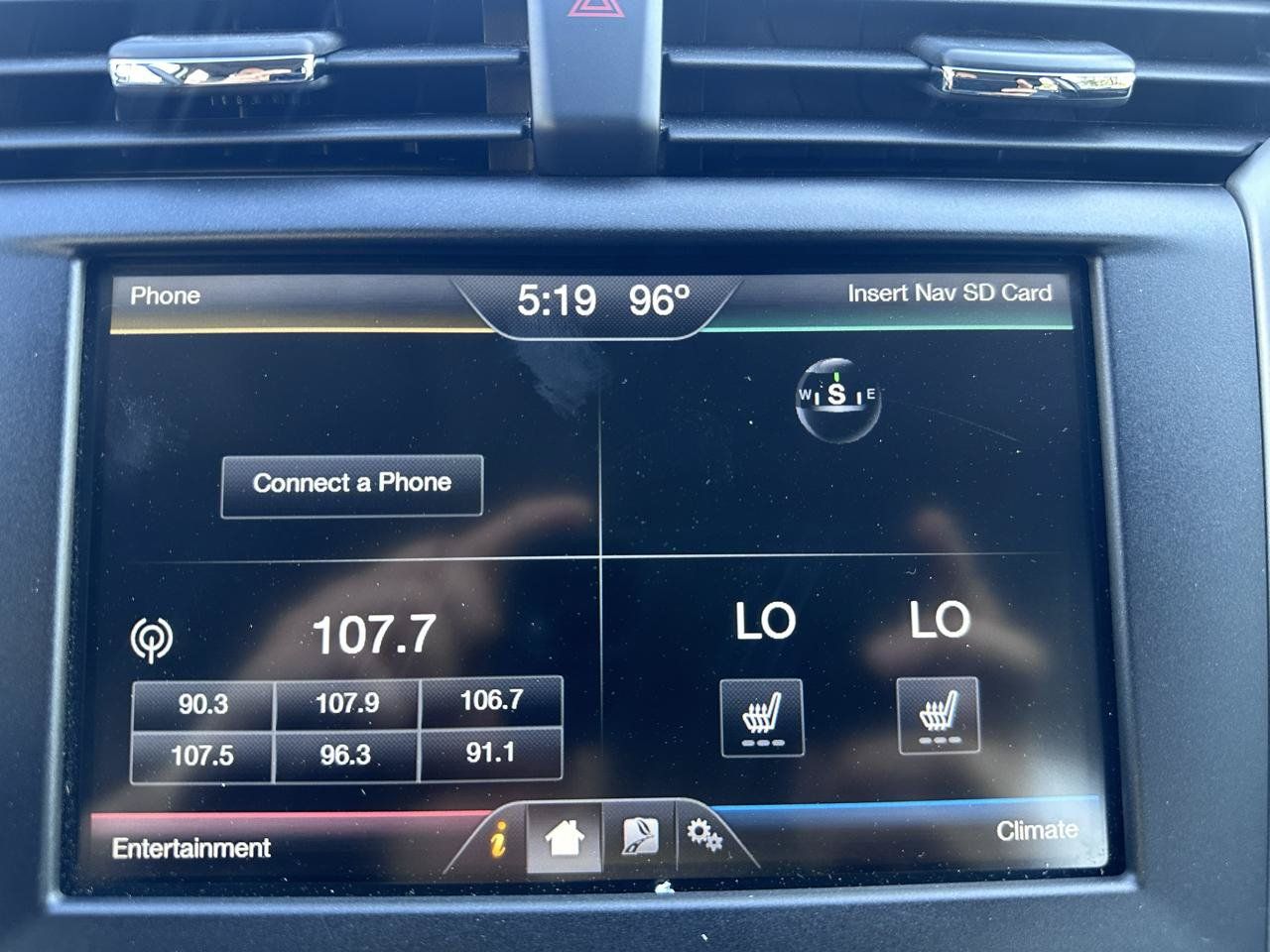 Used 2014 Ford Fusion SE w/ Equipment Group 502A FWD image 23
