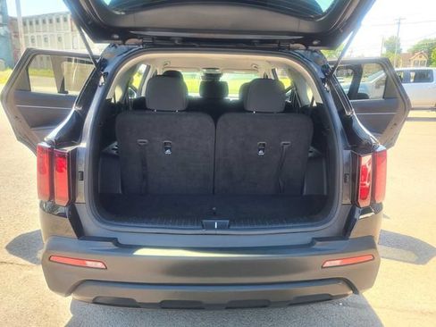 Used 2023 Kia Sorento LX AWD/4WD image 25