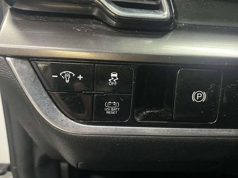 Used 2023 Kia Sportage EX AWD/4WD image 16