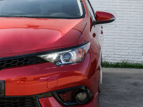 Used 2018 Toyota Corolla iM FWD image 42