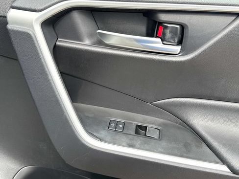 Used 2025 Toyota RAV4 XLE w/ Weather Package AWD/4WD image 20