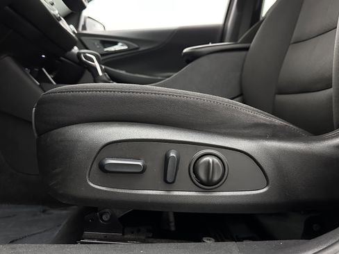 Used 2023 Chevrolet Malibu LT FWD image 12