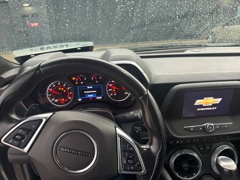 Used 2021 Chevrolet Camaro LT image 6