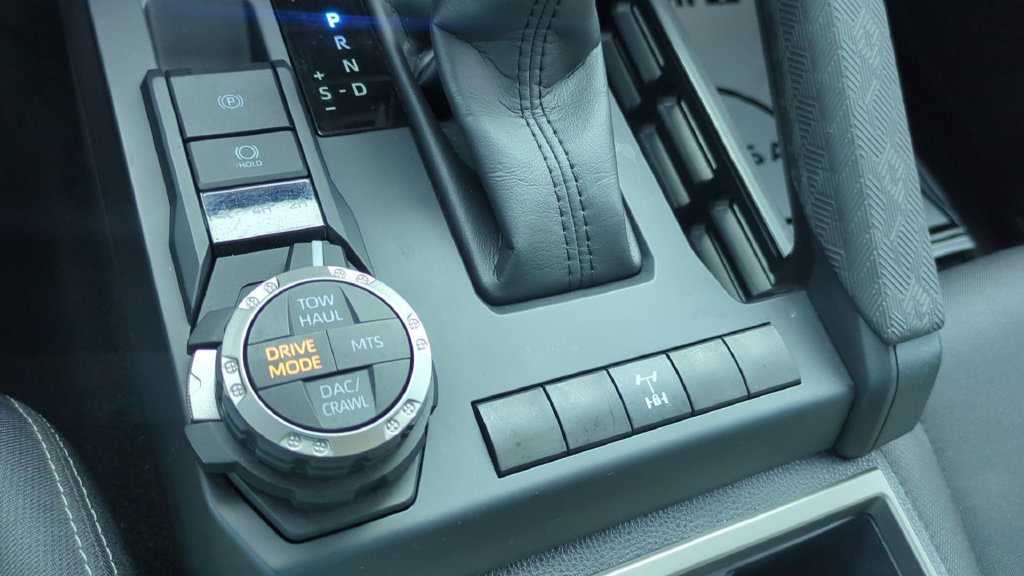 Used 2025 Toyota Tacoma TRD Off-Road AWD/4WD image 19