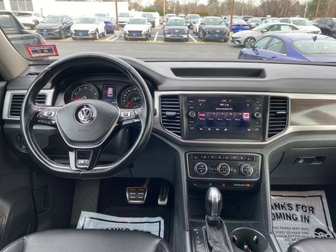 Used 2019 Volkswagen Atlas SE w/ Towing Package image 10