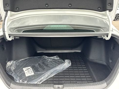 Used 2025 Honda Accord Touring image 12