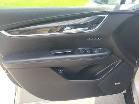 Used 2020 Cadillac XT5 Premium Luxury AWD/4WD image 30