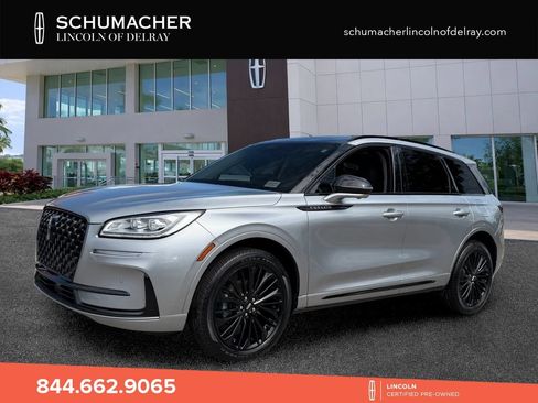 Used 2023 Lincoln Corsair Reserve w/ Equipment Group 201A FWD image 3