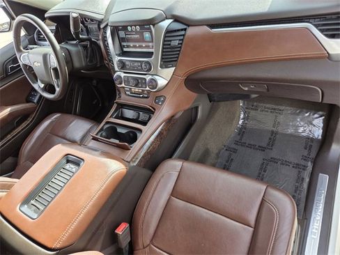 Certified 2015 Chevrolet Suburban LTZ image 17