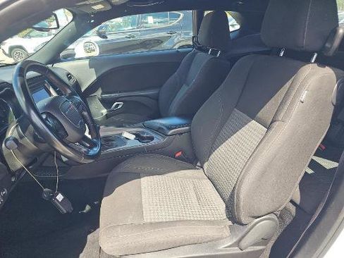 Used 2023 Dodge Challenger SXT RWD image 9