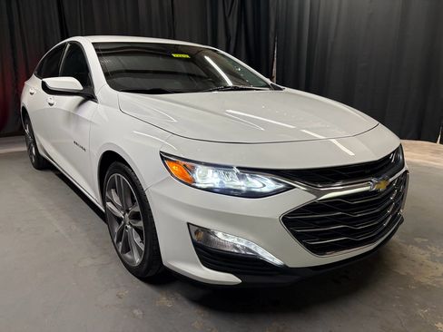 Used 2024 Chevrolet Malibu LT FWD image 3