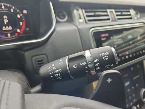 Used 2020 Land Rover Range Rover Long Wheelbase HSE image 26