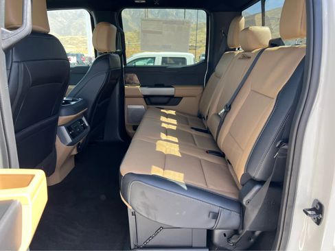 New 2026 Ford F250 Lariat w/ Black Appearance Package image 28