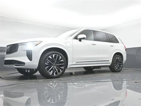 New 2026 Volvo XC90 T8 Ultra image 40