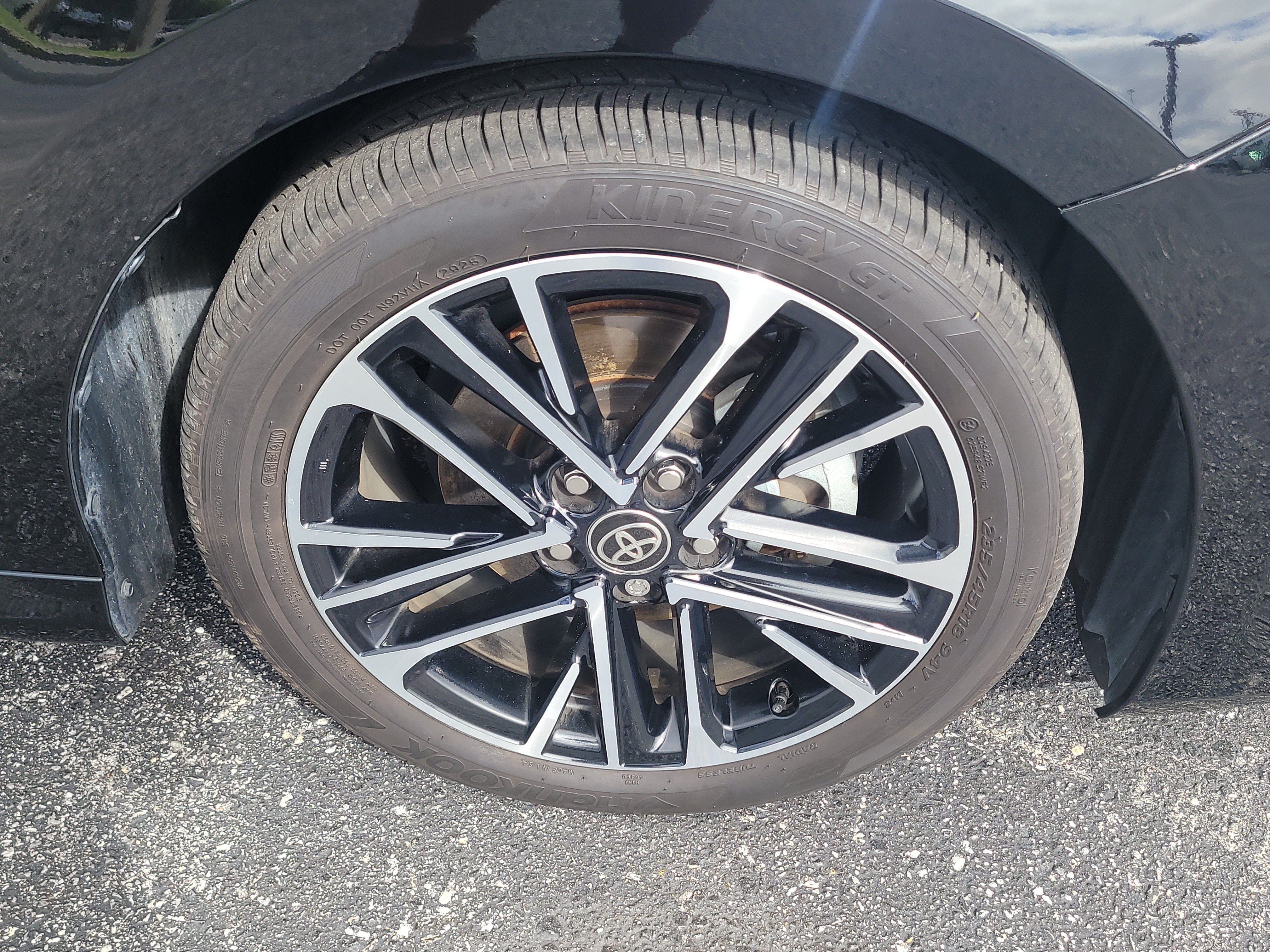 Certified 2025 Toyota Camry XLE FWD image 9