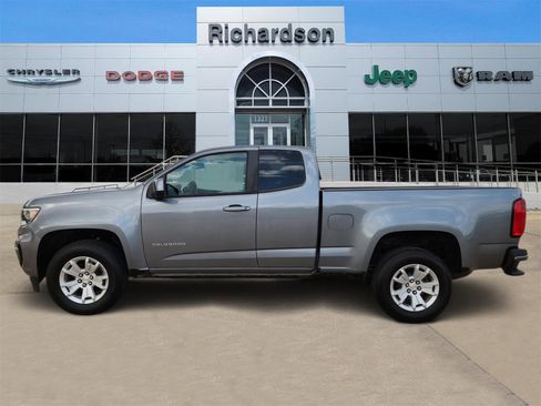 Used 2022 Chevrolet Colorado LT w/ Fleet Safety Package image 3