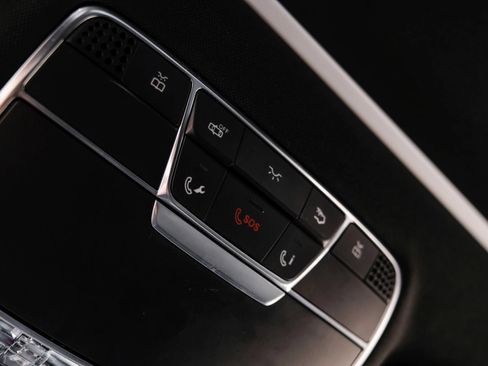 Used 2015 Mercedes-Benz S 550 Sedan image 39