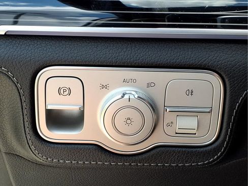 Used 2024 Mercedes-Benz GLE 450 4MATIC image 23