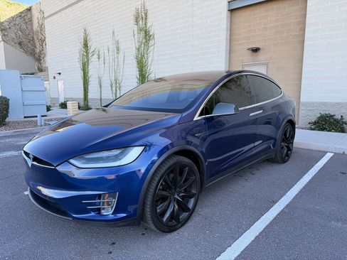 Used 2017 Tesla Model X 75D image 9