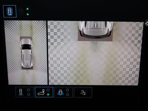 Used 2024 GMC Acadia Denali image 19