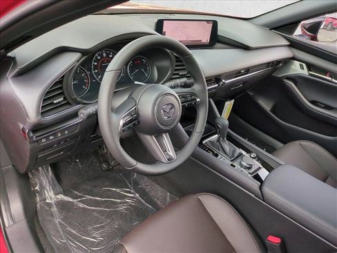 New 2026 MAZDA MAZDA3 Hatchback w/Premium Plus Pkg image 3