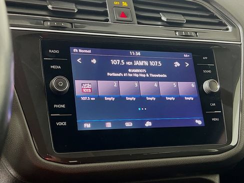 Used 2019 Volkswagen Tiguan SEL R-Line AWD/4WD image 13