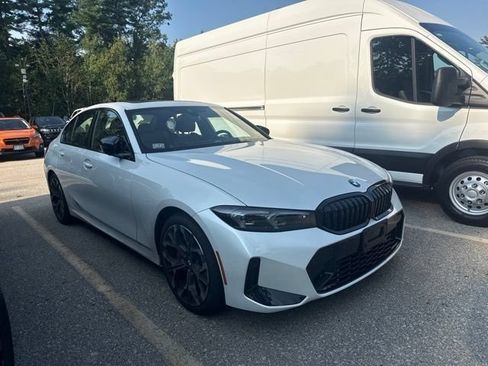 Used 2026 BMW 330i xDrive Sedan w/ M Sport Package AWD/4WD image 3