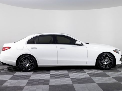 Used 2022 Mercedes-Benz C 300 4MATIC Sedan image 9