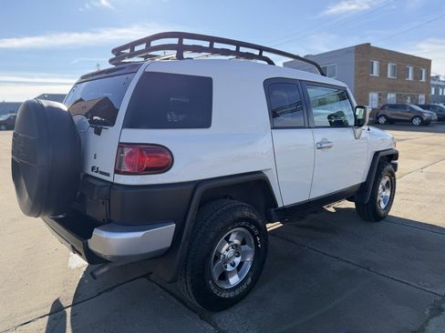 Used 2010 Toyota FJ Cruiser Base image 4