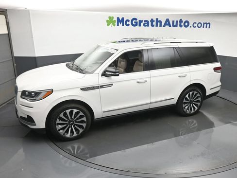 Used 2023 Lincoln Navigator Reserve AWD/4WD image 23