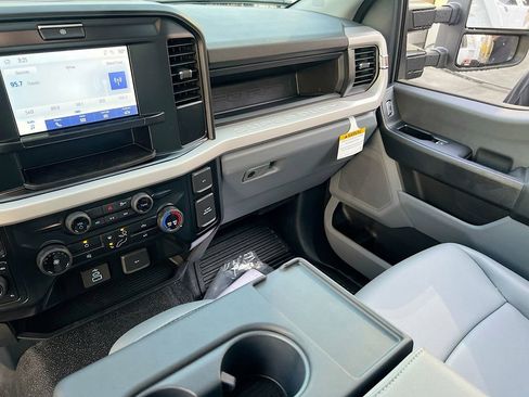 New 2025 Ford F550 4x4 Regular Cab Super Duty image 22