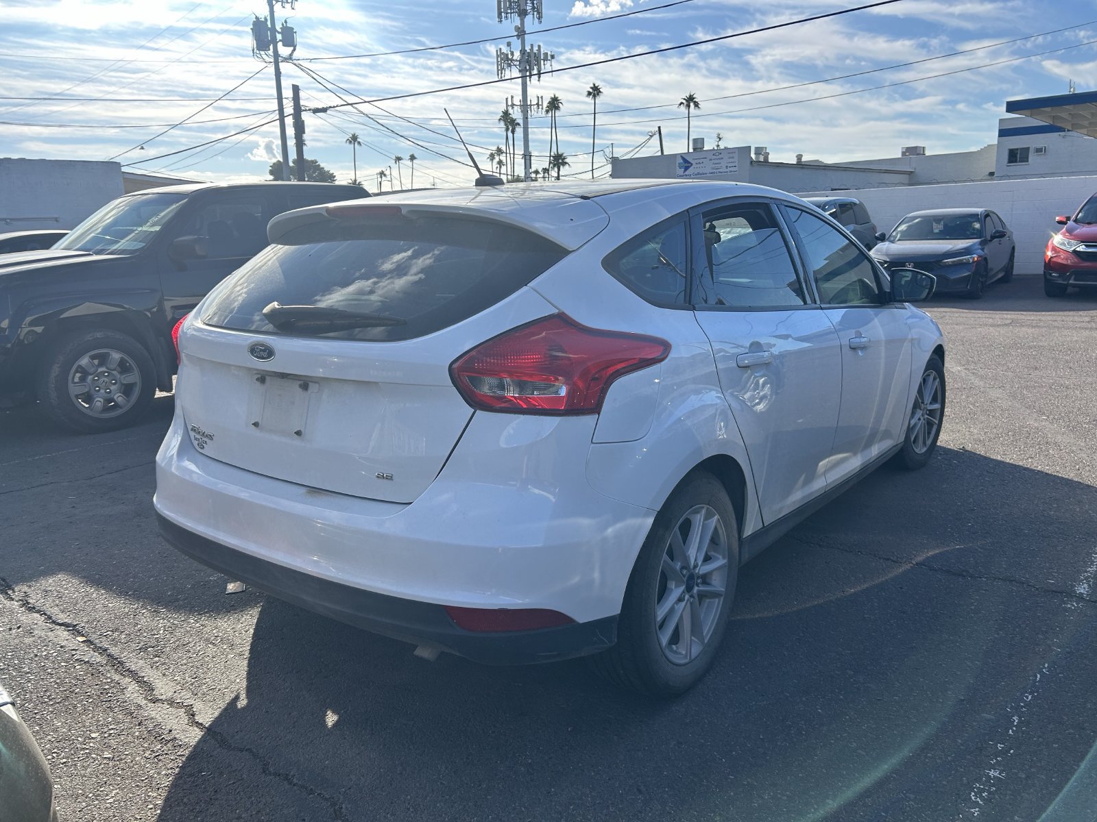 Used 2018 Ford Focus SE FWD image 6