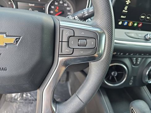 Used 2023 Chevrolet Blazer LT FWD image 18