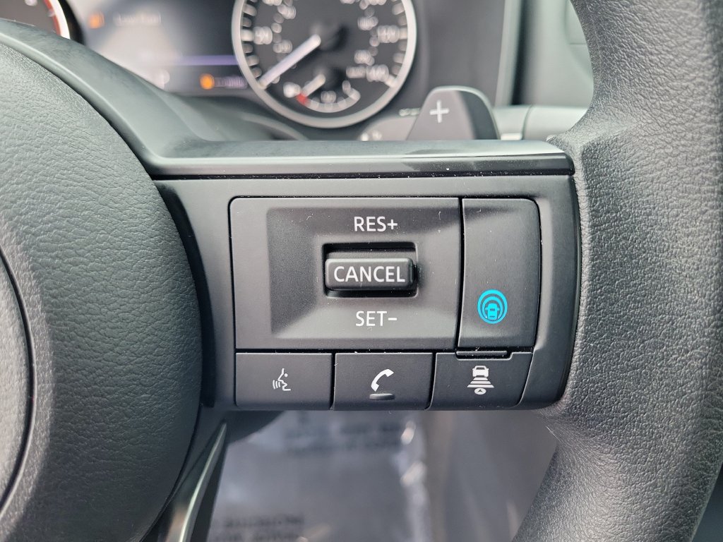 Used 2024 Nissan Rogue SV FWD image 19