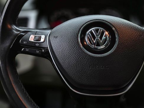 Used 2019 Volkswagen Atlas SE FWD image 22